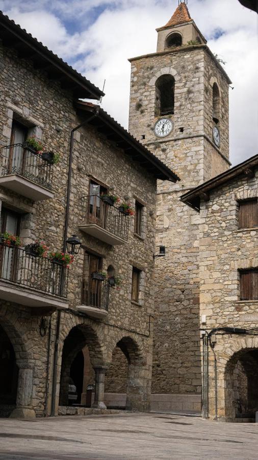 Atico Con Encanto En Bellver De Cerdanya Appartement Buitenkant foto