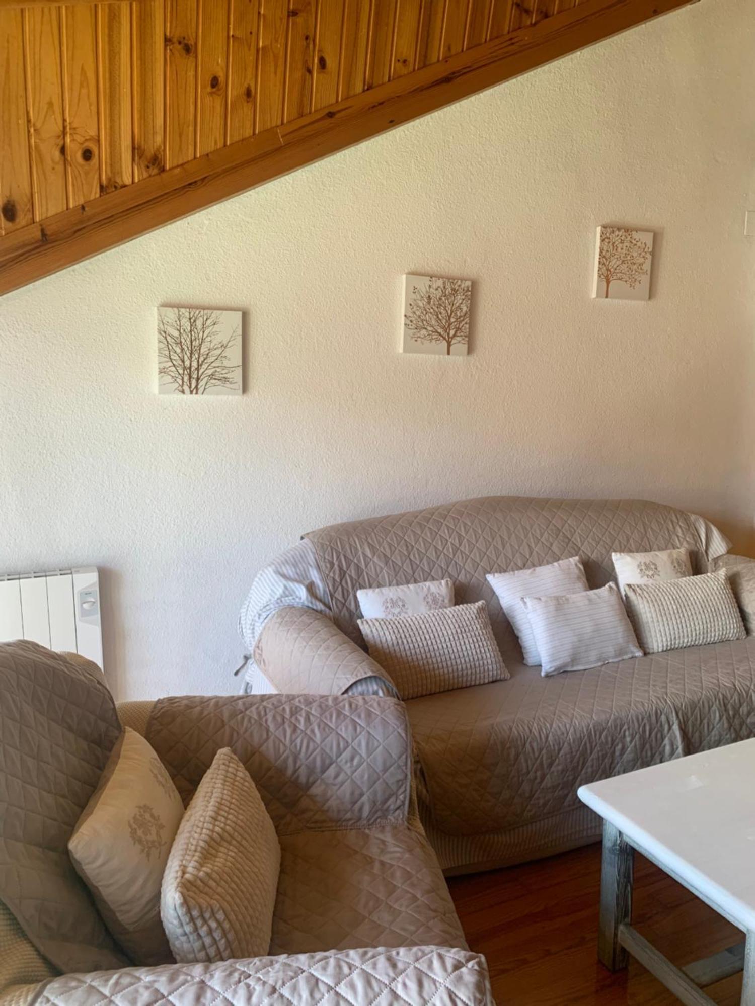 Atico Con Encanto En Bellver De Cerdanya Appartement Buitenkant foto